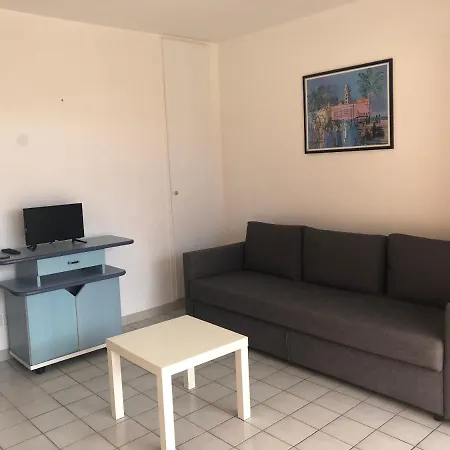Appartement Pour 4 Personnes A Gassin 66 Appartement *
